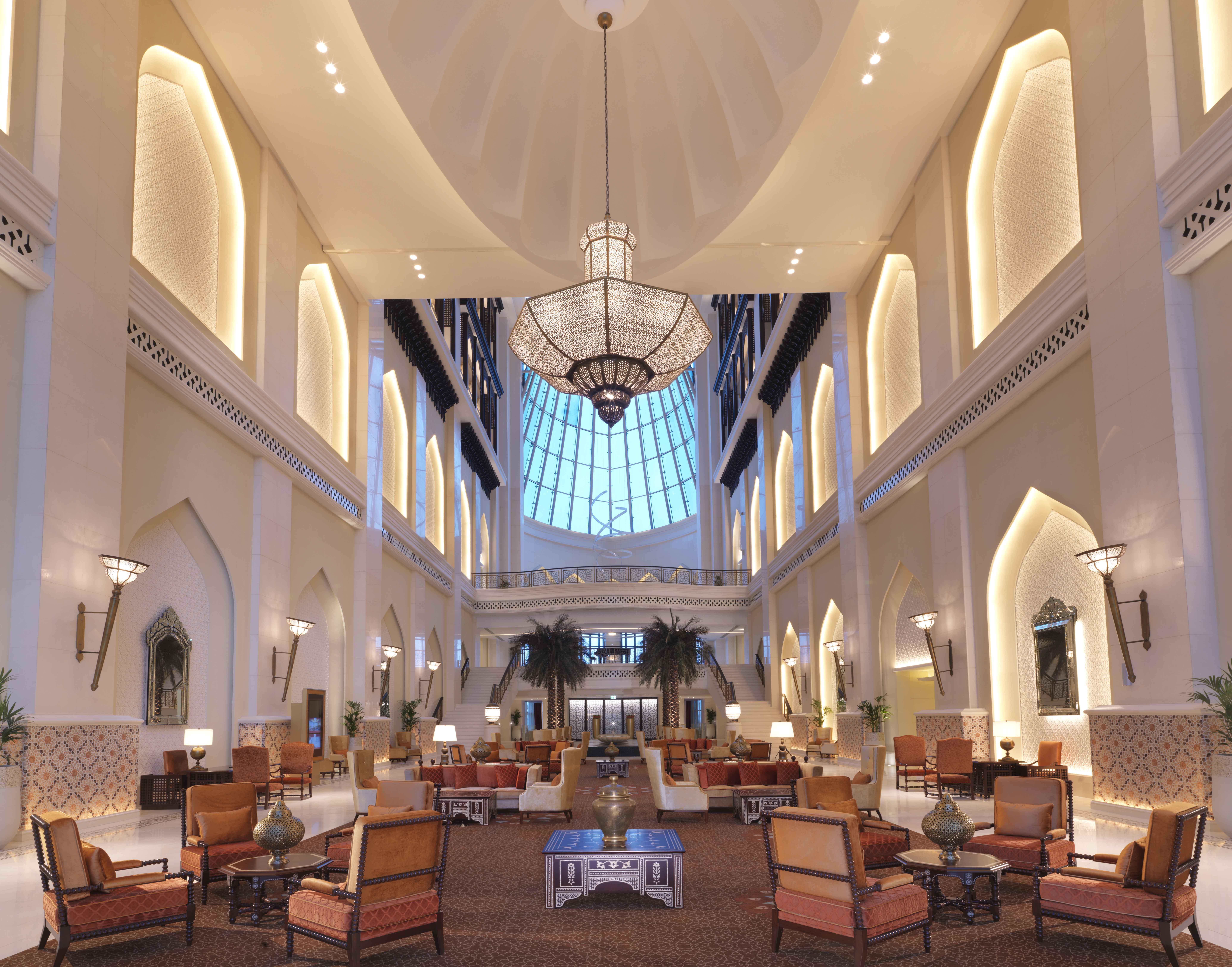 Bab Al Qasr Hotel